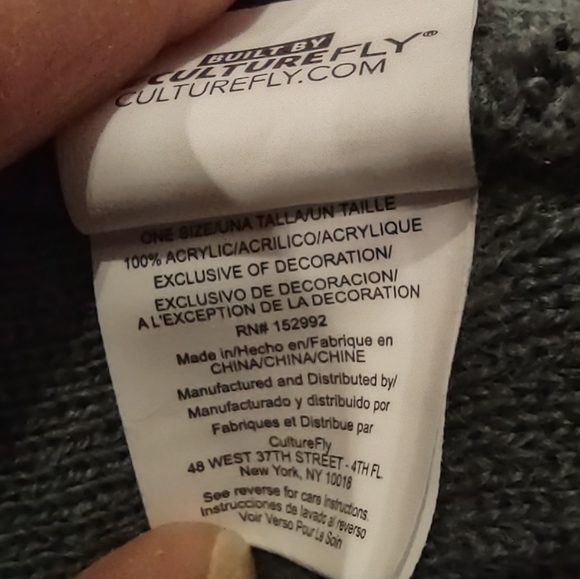 Winter '23 Pusheen Box Exclusive Beanie - Picture 3 of 3